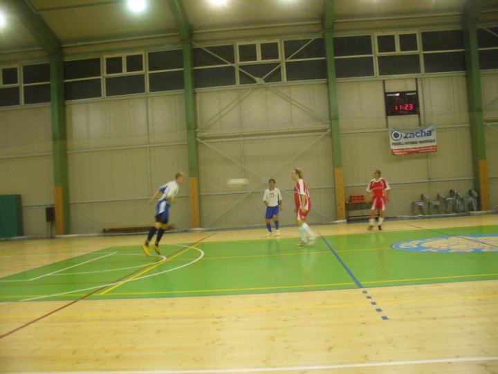313840_251962221506478_100000781053330_618486_416104421_n