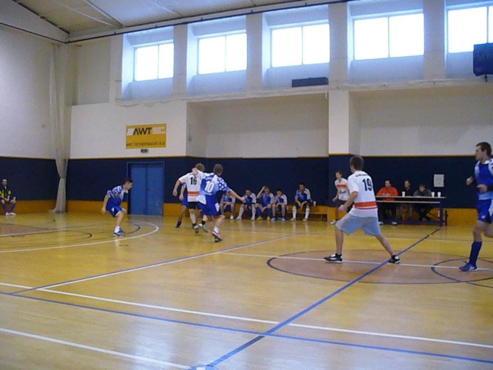393435_297417710294262_100000781053330_734793_466782994_n