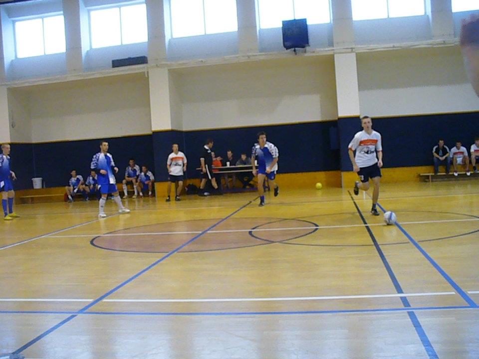 394497_297418100294223_100000781053330_734803_1902176469_n